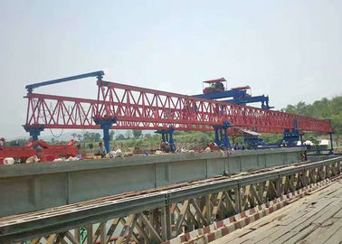 Irradie a velocidade de lançamento de Crane Bridge Erection 600 Ton For Lifting Girder High
